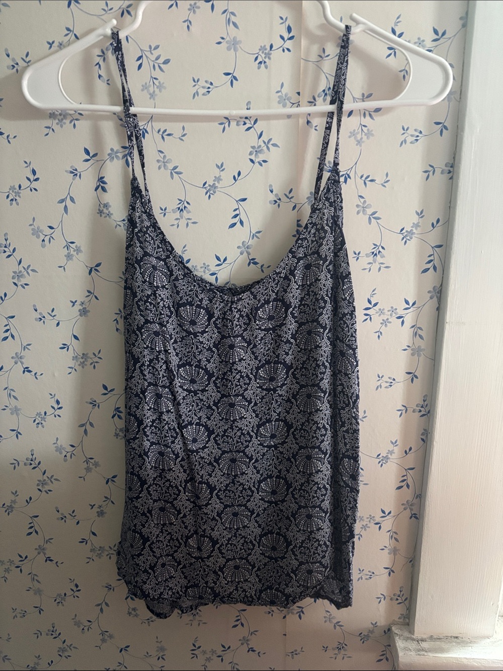 Old Navy Navy Blue and White Printed Spaghetti Strap Cami